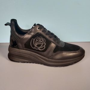 Taryn Rose Black Sneakers